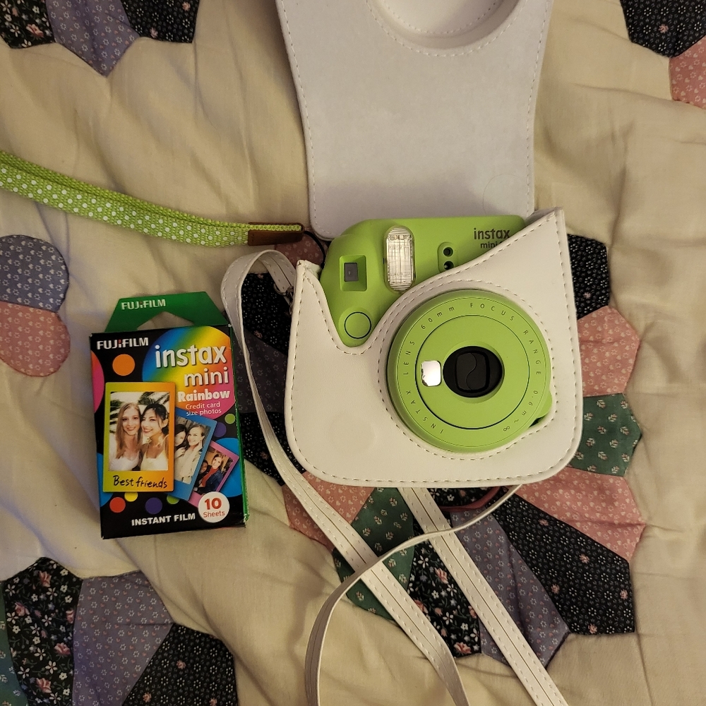 Instax Polaroid mini 9